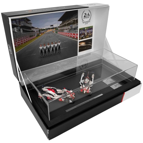 Set 2 Machete Oe Toyota Gazoo Racing TS050 #8 & 7 Le Mans 2019 1-2 Finish Podium Set 1:43 Ediție Limitată TY14143JWM